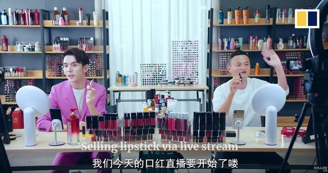 Ông hoàng son môi” bán được 2 tỷ USD hàng hóa chỉ sau 1 buổi livestream: Từng đánh bại cả Jack Ma, chỉ một câu nói có thể khiến sản phẩm cháy hàng hoặc ngồi im trên kệ đóng bụi - Ảnh 2.
