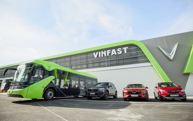 Xe bus điện VinBus bắt đầu vận hành tại Phú Quốc