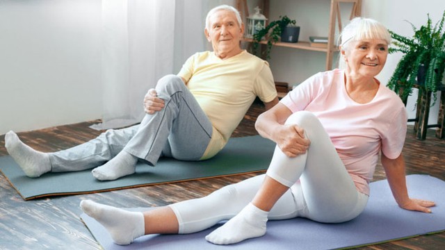 Người trên 50 tuổi đi bộ mỗi ngày có còn lý tưởng không hay là chỉ đẩy nhanh quá trình lão hóa? Bác sĩ ĐH Y gợi ý 5 bài tập phù hợp với người cao tuổi - Ảnh 6.