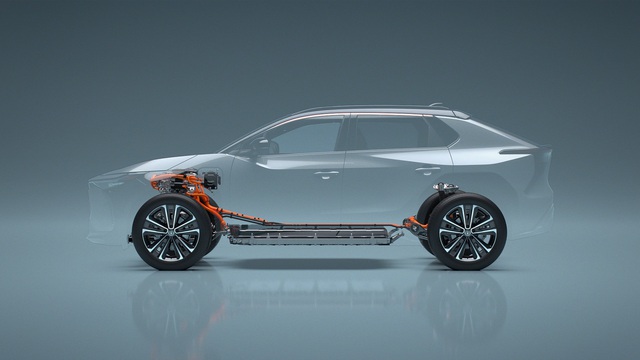 Ra mắt giữa năm 2022, SUV chạy điện đầu tiên của Toyota có gì? - Ảnh 3.