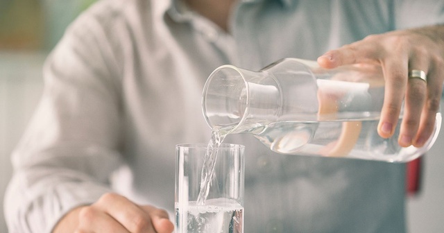 4 đặc điểm chung trong thói quen uống nước của những người trường thọ, nếu bạn có đầy đủ thì xin chúc mừng - Ảnh 2.