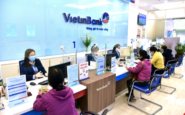 Cổ phiếu CTG của Vietinbank là một trong những ngân hàng có tốc độ giảm mạnh nhất, giảm hơn 30% so với mức đỉnh cuối tháng 6 và về vùng giá đầu năm. Ảnh: Internet