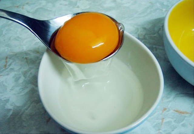 Lòng trắng trứng giàu dinh dưỡng lại chứa lượng collagen dồi dào nhưng chuyên gia khẳng định chỉ tốt khi dùng đúng cách - Ảnh 4.