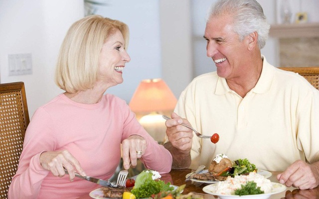 5 loại thực phẩm bổ dưỡng có thể ‘níu kéo’ sự khỏe mạnh: Đặc biệt chú ý để sức khỏe không ‘tuột dốc’ ở tuổi 50