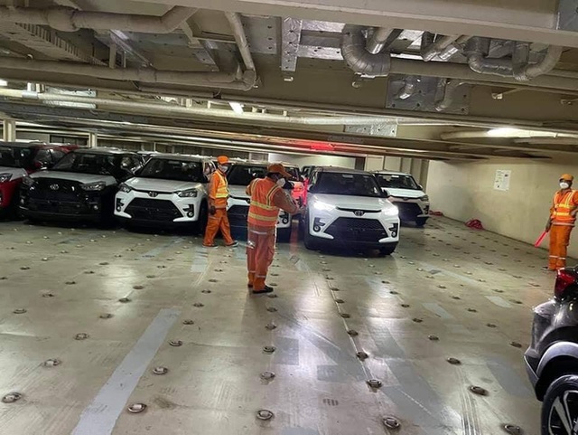 Lô hàng Toyota Raize đầu tiên về Việt Nam: Mỗi đại lý 4-5 xe, dễ khan hàng trước dịp Tết Nguyên đán - Ảnh 4.