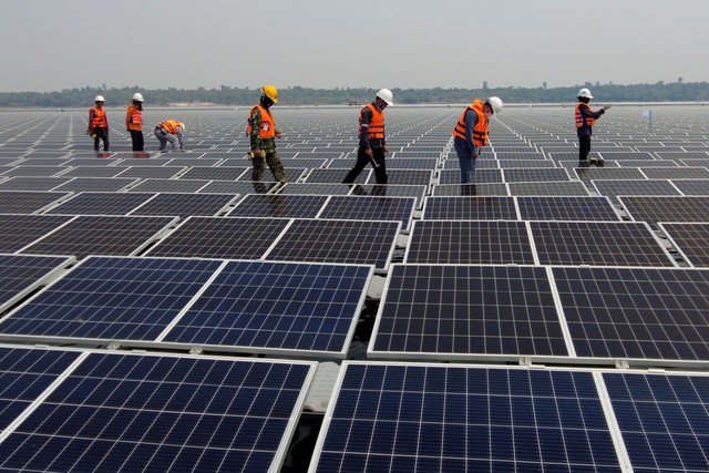 Trang trại điện mặt trời nổi trên mặt nước rộng bằng 70 sân Mỹ Đình tại Thái Lan - Ảnh 2.
