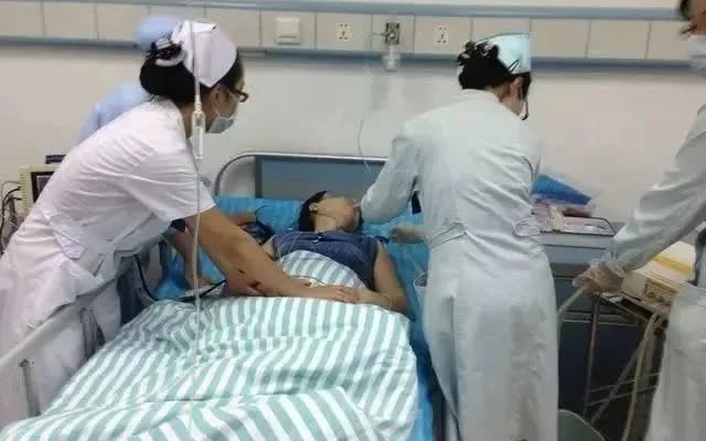 Cô gái 17 tuổi nhập viện do tiêu chảy, ruột đầy ký sinh trùng do 1 món ăn tươi ngon được nhiều bạn trẻ yêu thích Cô gái 17 tuổi nhập viện do tiêu chảy, ruột đầy ký sinh trùng do 1 món ăn tươi ngon được nhiều bạn trẻ yêu thích