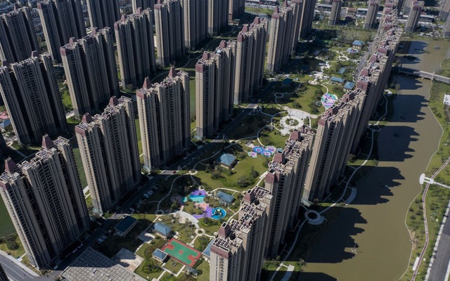Nhóm nhà đầu tư mù quáng vì lợi nhuận cao đã thổi phồng quả bong bóng bất động sản ở Trung Quốc như thế nào?