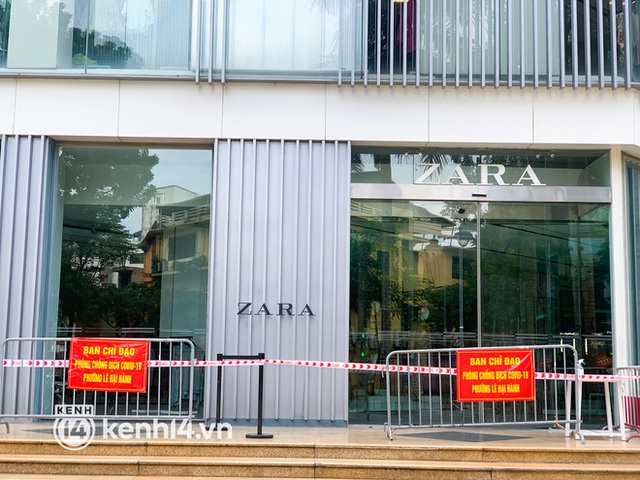 Hà Nội: Một khách hàng là F0, tạm phong tỏa cửa hàng Zara tại Vincom Bà Triệu - Ảnh 2.