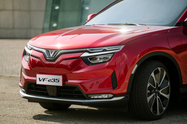 VinFast VF e35 - SUV điện nhiều người Việt mơ về - có gì đáng chú ý? - Ảnh 6.