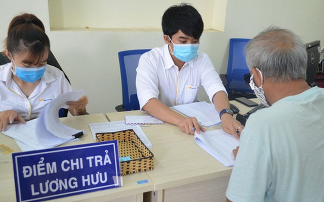 Nghỉ hưu trước tuổi được hỗ trợ thêm lương