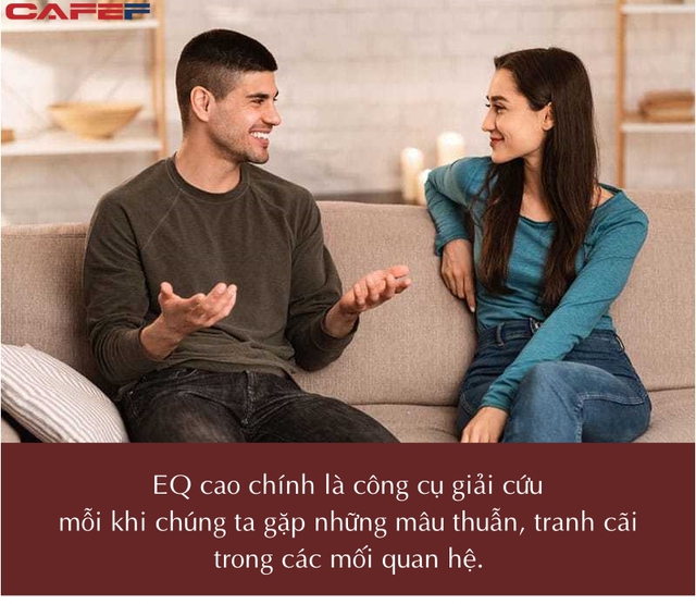 Bạn sẽ làm gì nếu đồng nghiệp nữ bên cạnh có mùi cơ thể? - Ứng viên nam khiến sếp nữ gật đầu ngay chỉ bằng 1 hành động rất nhỏ - Ảnh 2.