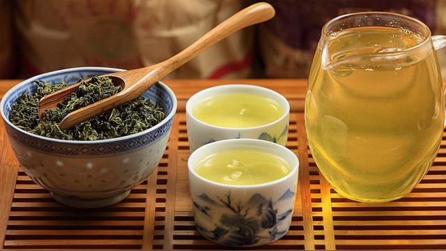  Bên cạnh trà xanh, loại trà thượng hạng này rất được phụ nữ Nhật ưa chuộng để giảm cân và ngừa lão hóa, nhất là kéo dài tuổi thọ  - Ảnh 2.