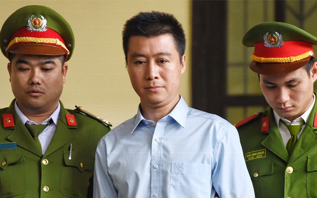 Phan Sào Nam tại phiên tòa sơ thẩm ở Phú Thọ.