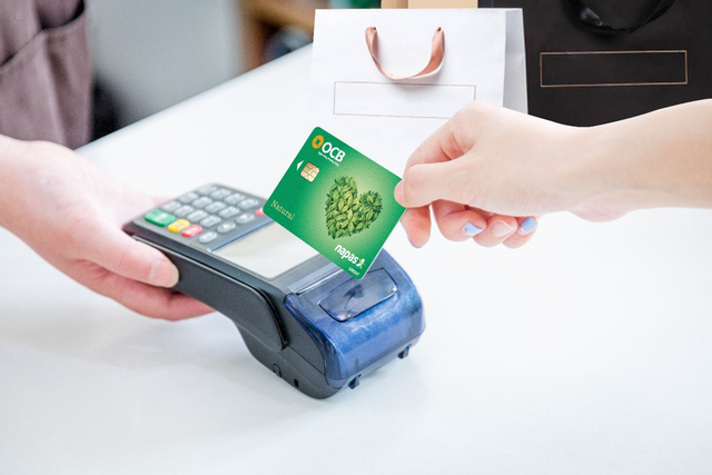 OCB tăng cường hợp tác với NAPAS thúc đẩy phát triển thẻ tín dụng nội địa - Ảnh 2.