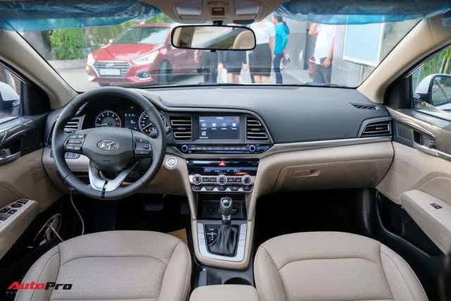 Đại lý ồ ạt chào bán Hyundai Elantra giảm 75 triệu đồng: Thấp nhất từ trước đến nay, gây áp lực cho Kia K3 và Toyota Corolla Altis - Ảnh 5.