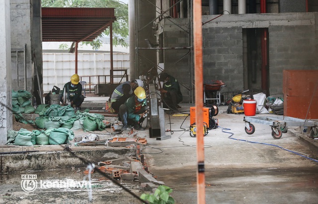 Tòa cao ốc bị bỏ hoang gần một thập kỷ ở Sài Gòn đang được thi công trở lại, liệu có hồi sinh? - Ảnh 12.