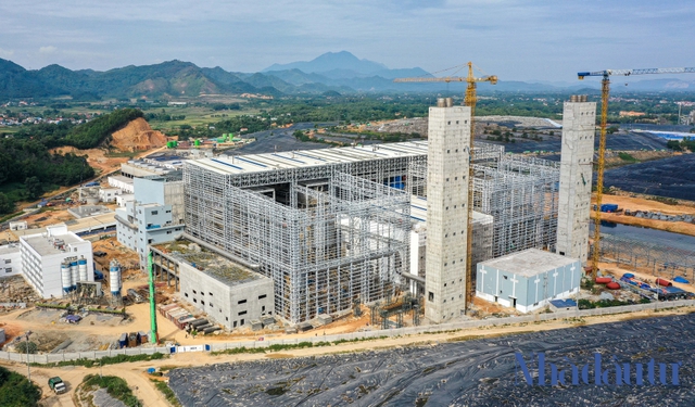Nhà máy 7.000 tỷ đồng biến rác thành điện sắp hoạt động ở Hà Nội - Ảnh 1.