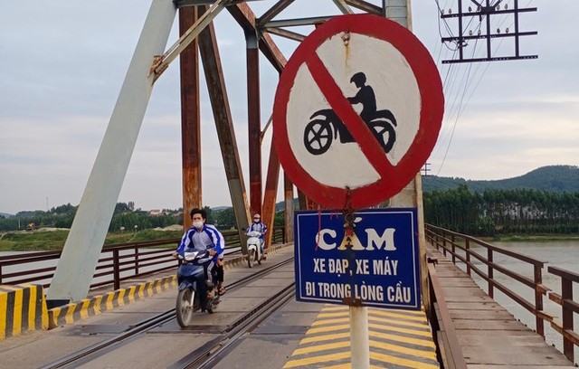  Cây cầu tàu hỏa đi chung với ô tô, xe máy còn sót lại ở Bắc Giang  - Ảnh 5.