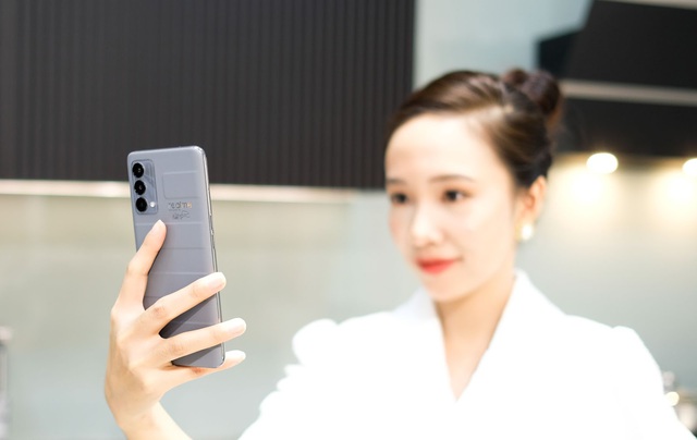 Trải nghiệm Realme GT Master Edition: Mẫu smartphone tốt nhưng khó mua - Ảnh 1.