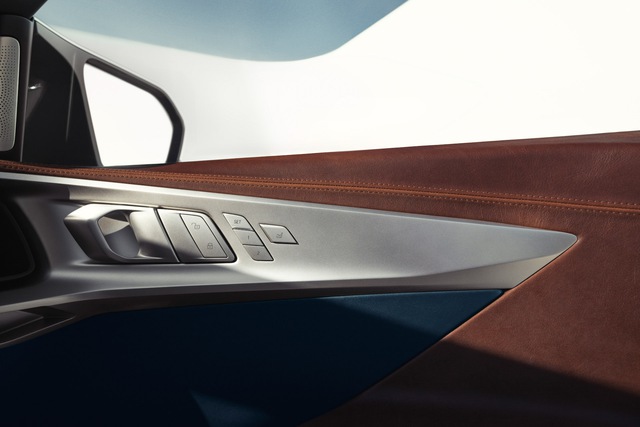 BMW XM ra mắt - SUV trăm nghìn USD đối đầu Rolls-Royce Cullinan - Ảnh 9.