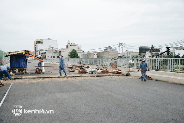 Công trình giao thông đầu tiên hoàn thành sau giãn cách xã hội ở Sài Gòn: Nhánh đầu tiên của cầu Bưng, trị giá hơn 500 tỉ đồng - Ảnh 14.