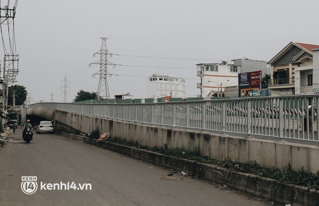 Công trình giao thông đầu tiên hoàn thành sau giãn cách xã hội ở Sài Gòn: Nhánh đầu tiên của cầu Bưng, trị giá hơn 500 tỉ đồng - Ảnh 3.