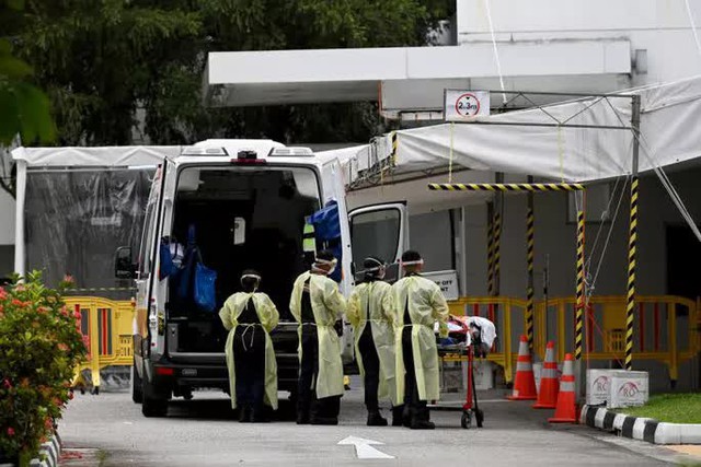  Singapore: Bệnh nhân Covid-19 từ chối tiêm chủng phải chịu gánh nặng  - Ảnh 1.