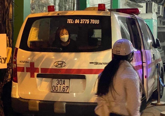 Vụ cô gái Hà Nội bị cách ly 16 tiếng trên xe cấp cứu: Bộ Y tế yêu cầu xử lý nghiêm! - Ảnh 1.