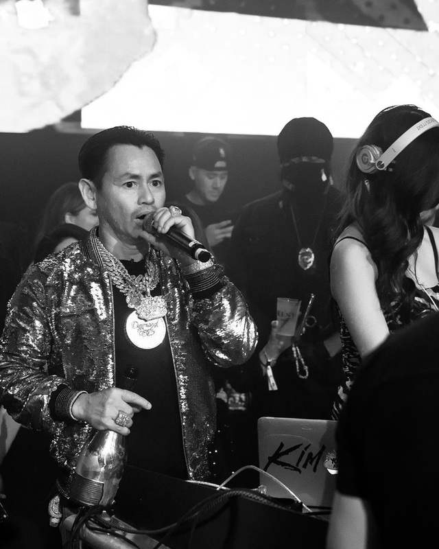 Tiệc sinh nhật ngập mùi tiền của Johnny Đặng: Quy tụ loạt rapper thế giới, chân dài sexy - Ảnh 4.