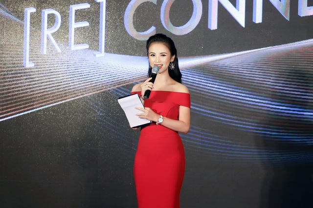 Nữ MC lạ nhất Việt Nam: Em gái chăn bò lột xác thành quý cô thành đạt nhờ học giỏi, nghe chuyện học mà nể nghị lực - Ảnh 4.