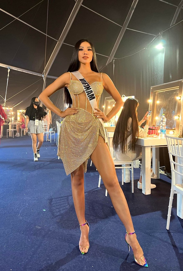  Cập nhật Bán kết Miss Universe 2021: Sân khấu cực khủng, Kim Duyên lộ diện siêu sexy trước giờ G!  - Ảnh 2.