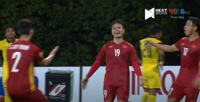 Tuyển Việt Nam ăn mừng theo phong cách ma sói của HAGL - Ảnh 2.