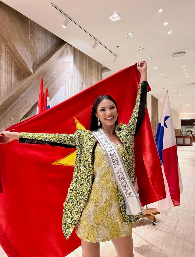 Hành trình Miss Universe 2021 của Kim Duyên: Gây tranh cãi vì ngoại hình mất chất Việt Nam nhưng lại ghi điểm nhờ điều này - Ảnh 3.