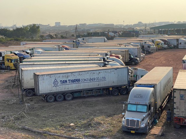 Hơn 1.000 container nông sản mắc kẹt tại cửa khẩu Móng Cái - Ảnh 1.