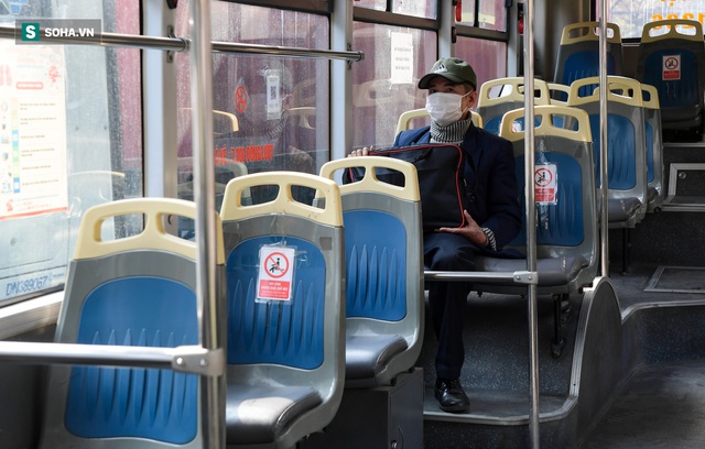  Bất ngờ về buýt nhanh Hà Nội: Xe 90 chỗ, có lúc chỉ phục vụ một khách - Ảnh 3.