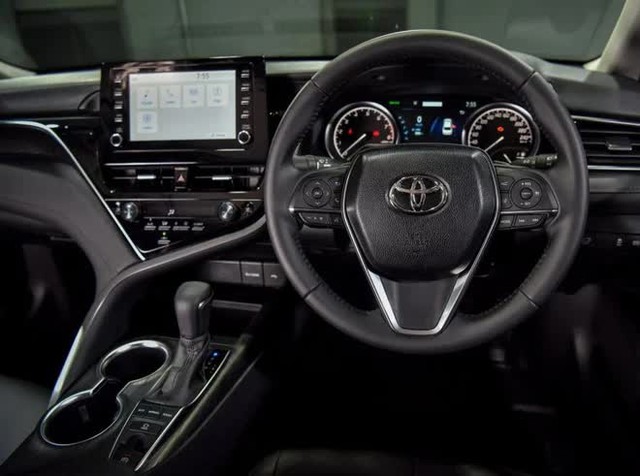 Toyota Camry 2022 chốt lịch ra mắt tại Việt Nam: Thêm bớt nhiều trang bị, chờ giá ngon để đấu Kia K5 và VinFast Lux A2.0 - Ảnh 4.