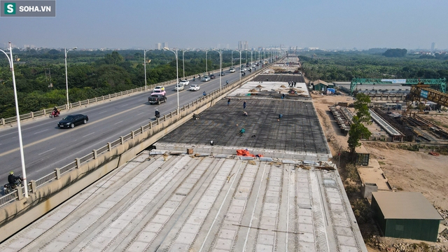 Bất ngờ về tiến độ dự án cầu Vĩnh Tuy 2 hơn 2.500 tỷ đồng - 550 công nhân làm ngày đêm - Ảnh 4.