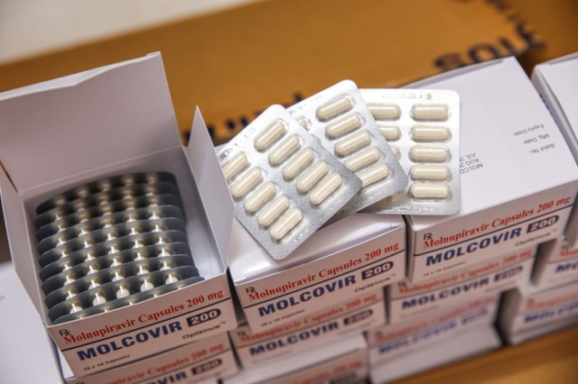 Tăng cường kiểm nghiệm chất lượng thuốc điều trị Covid-19 - Ảnh 1.