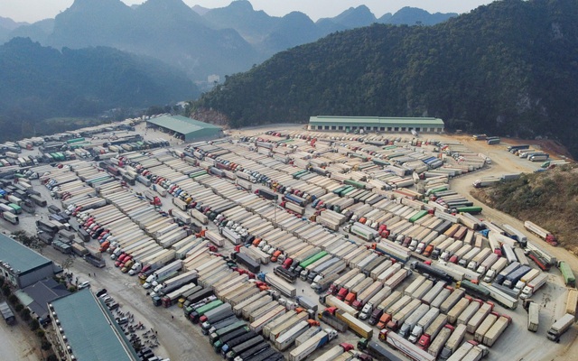 Gần 4.600 xe hàng và 9.000 người “mắc kẹt” tại các cửa khẩu Lạng Sơn, Đại sứ quán Trung Quốc nói gì?
