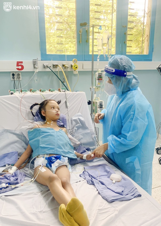 Một nửa hành trình của Gia Hân: Cô bé 7 tuổi hồi sinh từ lá gan của cha trong ca ghép 100% made in Vietnam - Ảnh 2.