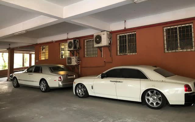 Bị bỏ mặc ở Hà Nội, Rolls-Royce Ghost tiền tỷ của doanh nhân Đặng Lê Nguyên Vũ bám bụi, xẹp bóng hơi đầy xót xa