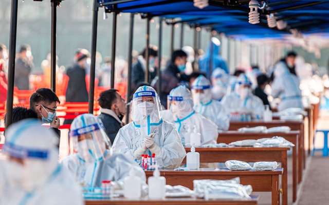 Phát hiện 200 ca nhiễm Covid-19, Trung Quốc ngay lập tức phong toả một thành phố 13 triệu dân