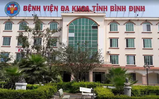 Giám đốc Bệnh viện tỉnh Bình Định: “Mặt mũi tổng giám đốc Công ty Việt Á tôi còn không biết...”
