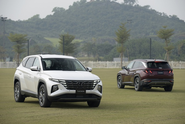 Hyundai Tucson 2022 về Việt Nam: Ngoại hình mới, có bản dẫn động 4 bánh, giá cao nhất 1,03 tỷ đồng - Ảnh 2.