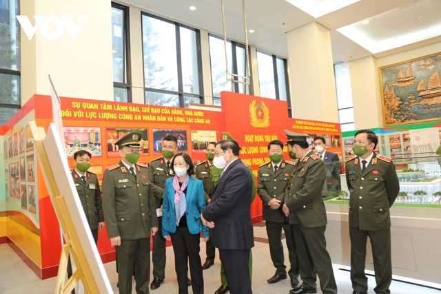 Thủ tướng Phạm Minh Chính dự Hội nghị Công an toàn quốc lần thứ 77 - Ảnh 4.