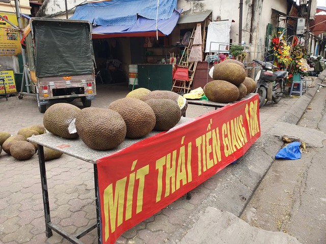Mít quay đầu từ Lạng Sơn xuất hiện trên nhiều tuyến phố Hà Nội - Ảnh 8.