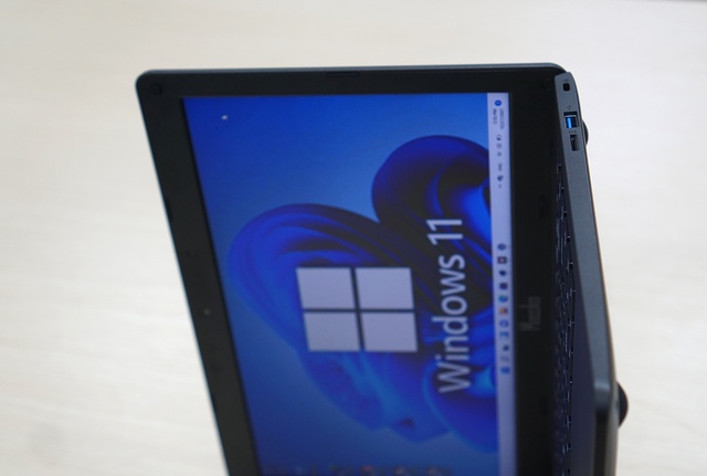 Mẫu laptop dùng chip Snapdragon 4G giá 10,7 triệu tại Việt Nam - Ảnh 7.