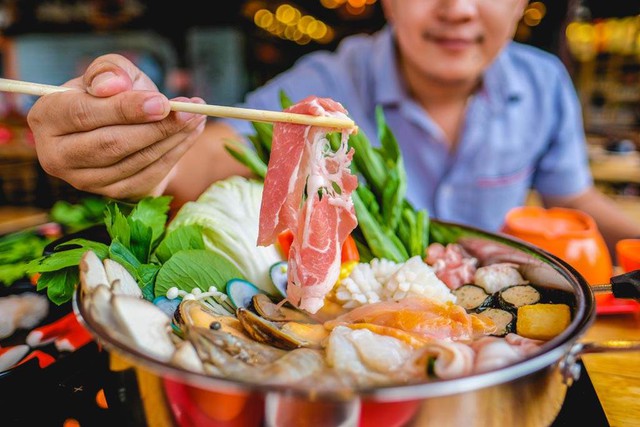 Người Việt có một kiểu ăn lẩu độc khủng khiếp, vừa hại khoang miệng lại khiến dạ dày, thực quản dễ hình thành khối u ung thư - Ảnh 5.