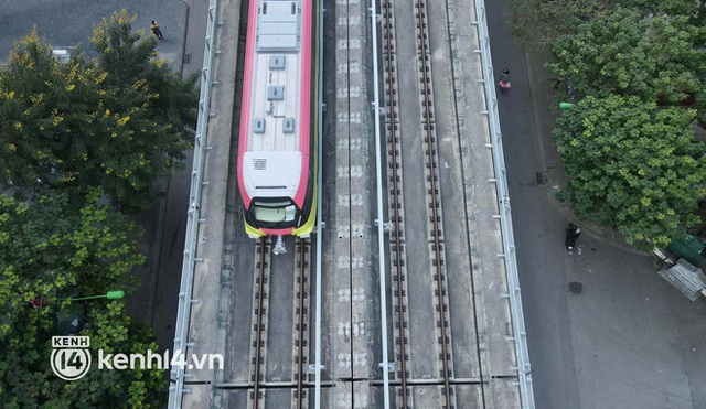 Chạy thử tàu metro Nhổn - ga Hà Nội tốc độ tối đa 80km/h - Ảnh 8.
